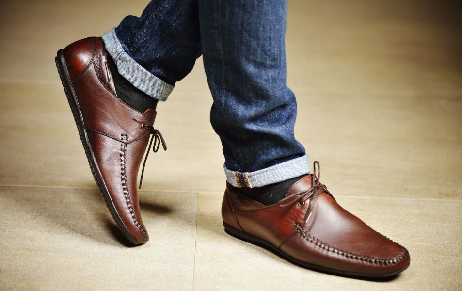 Compra online de zapatos de cuero para hombre en Quito